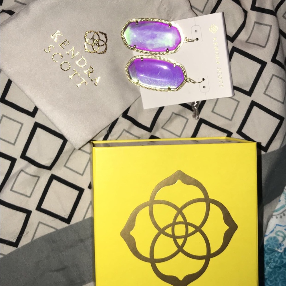 Brand new Kendra Scott earrings